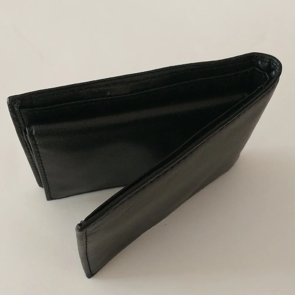 Nautica Black Leather Card Holder
